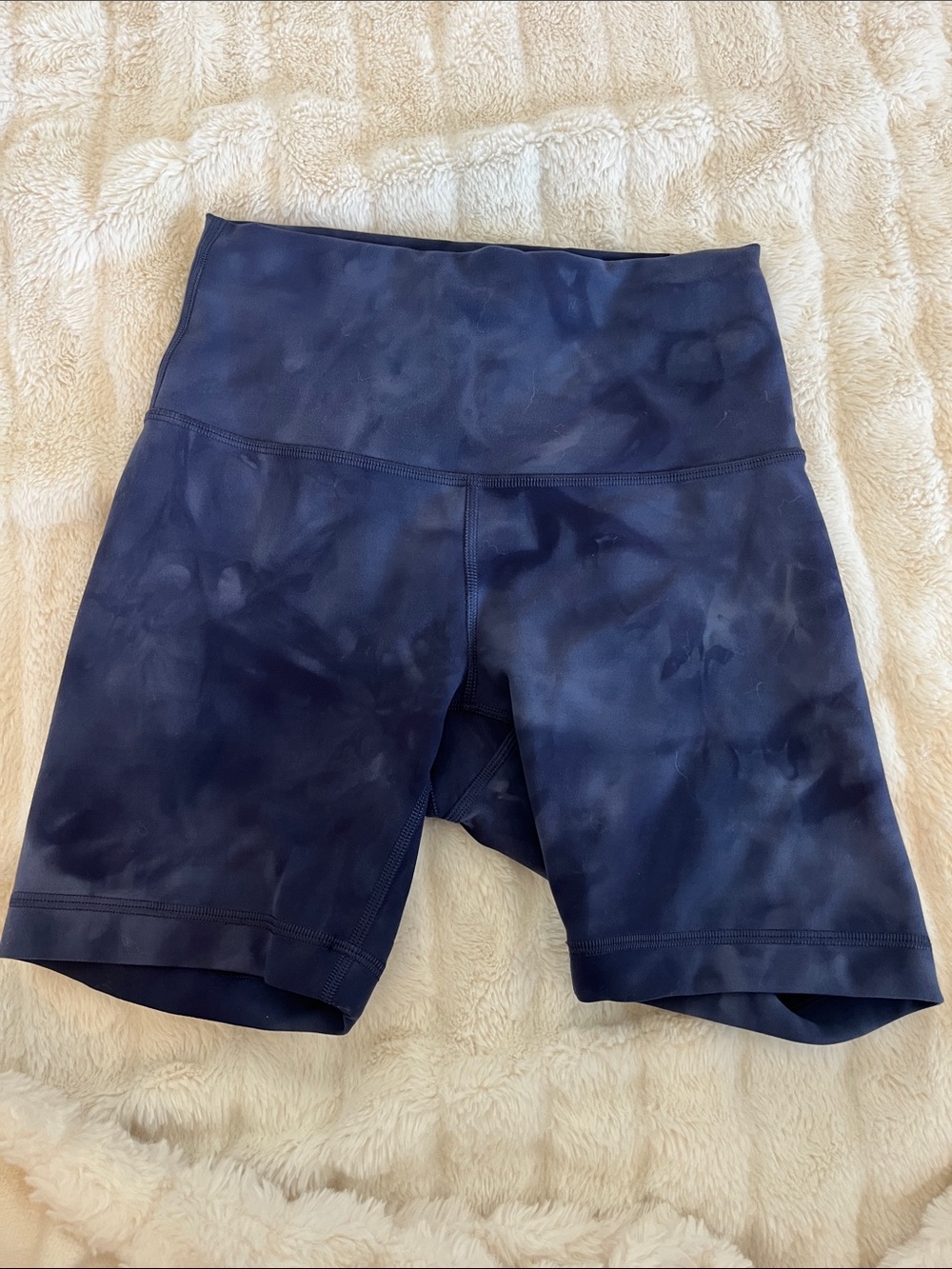 lululemon athletica Navy Tie-Dye High-Rise Bike Shorts - Picture 4 of 9